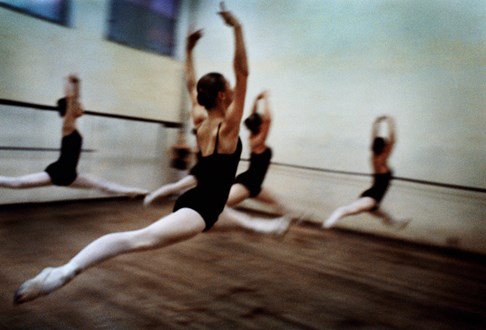  Moldova Ballet, Jumping Girls