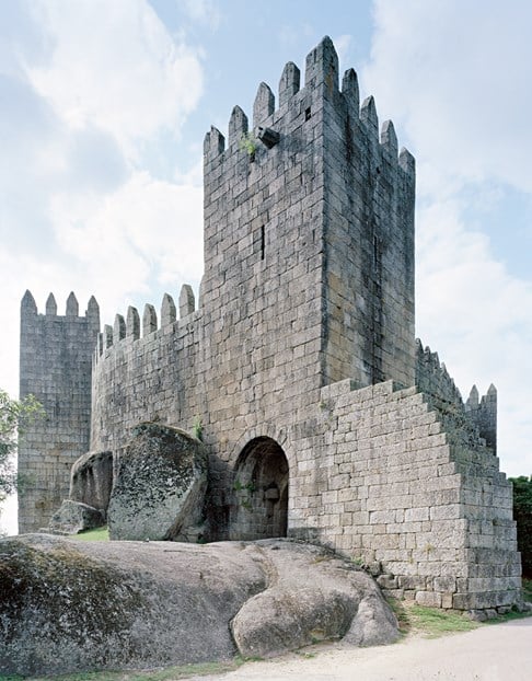  (Stone Age) Castelo de Guimaraes