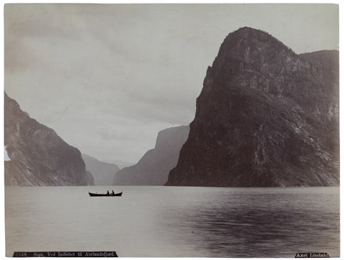 #2349, Sogn, Ved indløbet til Aurlandsfjord, Norge